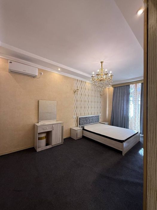 Yakkasaroy Milliy unverstiti yaqin joyda kvartira