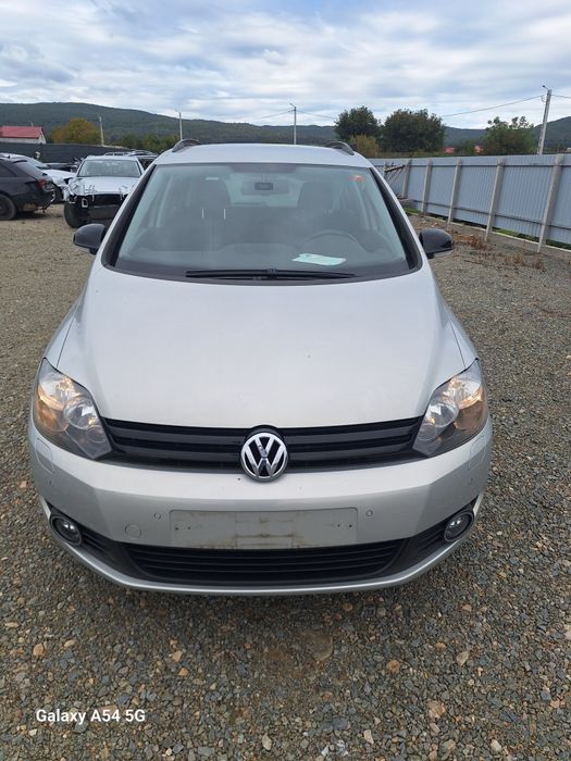 Dezmembrez VW Golf 6 Plus MACH 1.4 tsi CAXA cod culoare LR7L