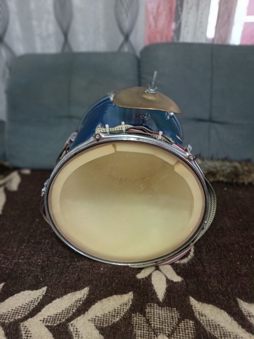 Vând tobă cu cinel