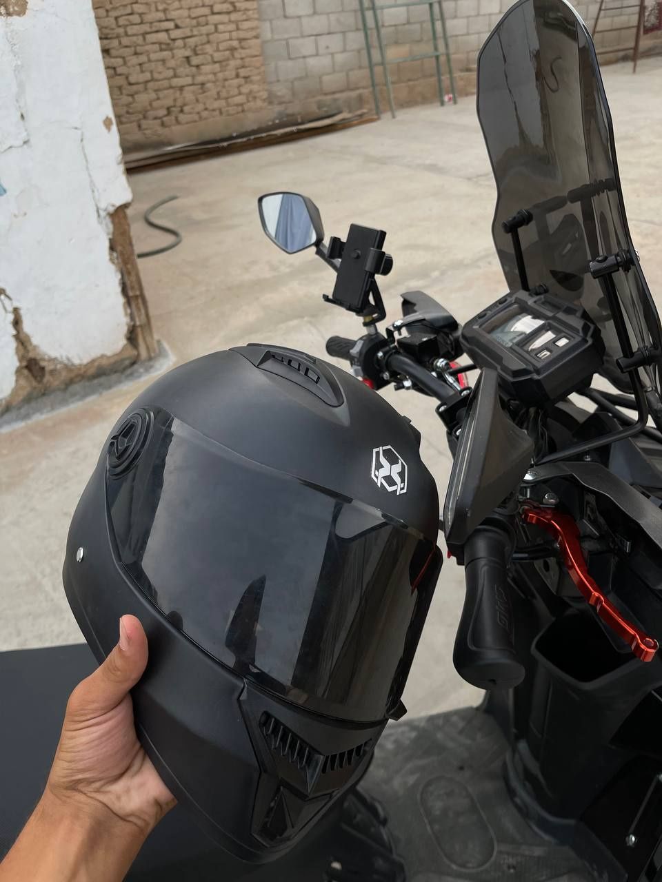 Tank 3 iPhone 13 pro bilan normalni kattaroq skuterga abmen