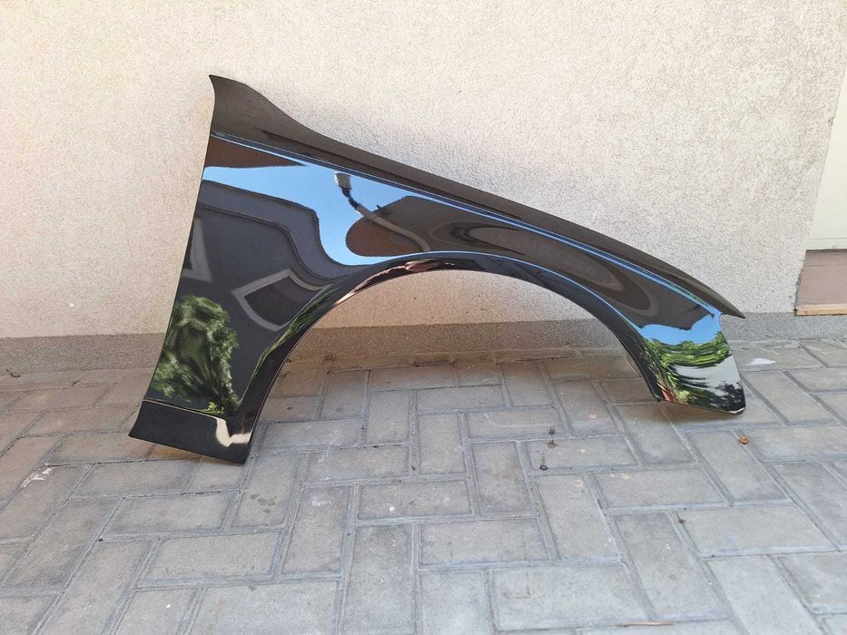 Aripa Fata Dreapta Audi A4 B8 An 2007-2011 Vopsita Negru