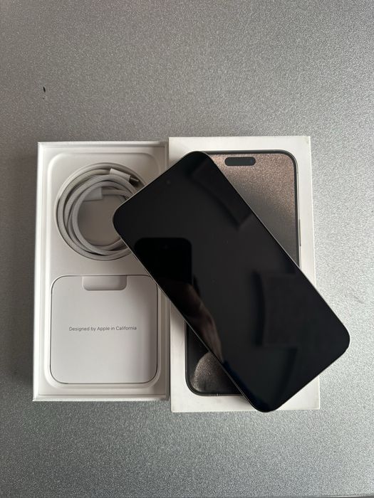 Iphone 15 pro max 512 battery 90%