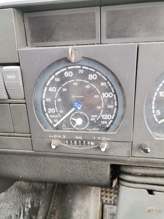 Vând Camion Iveco Apicol