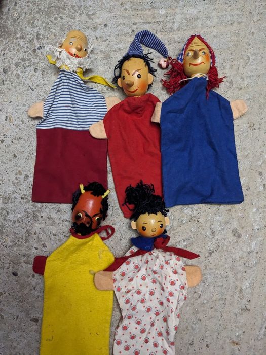 Păpuși VINTAGE frumoase.