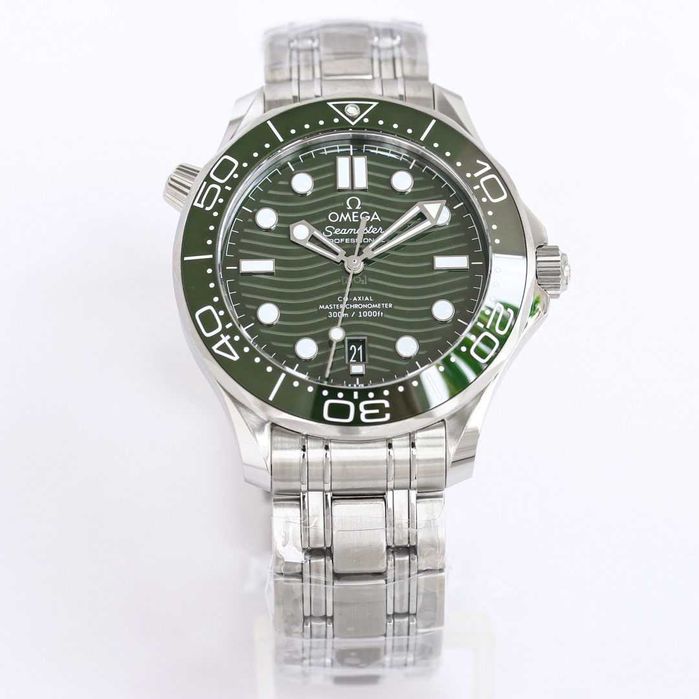 OMEGA Seamaster Diver 300M Green cu mișcare automată