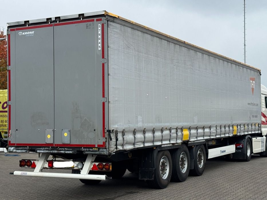 Semiremorca Standard  krone Recent adusă