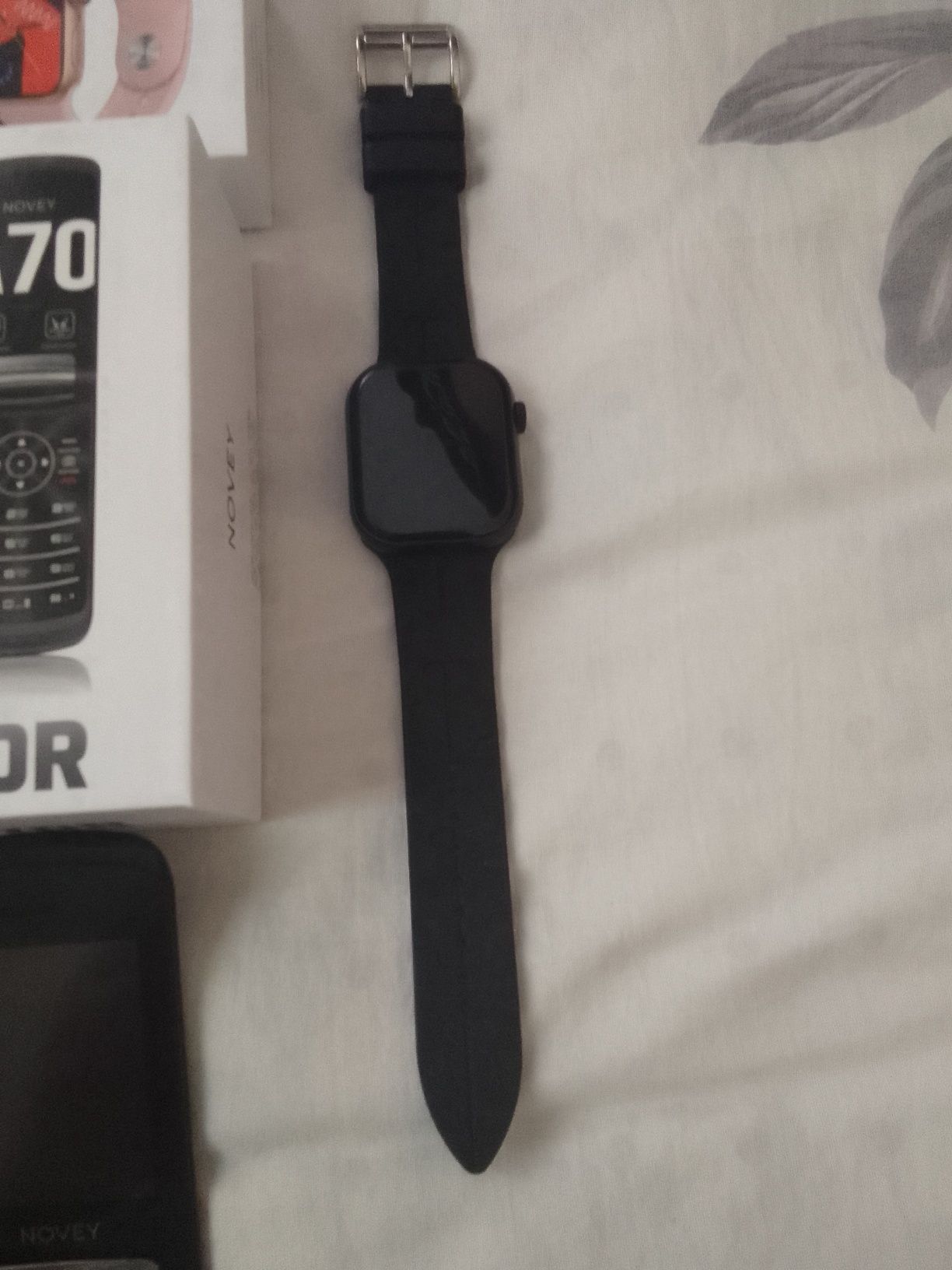 Novey legushka  iwatch s9 aqilli soat. G11 simsiz quloq chin sotiladi