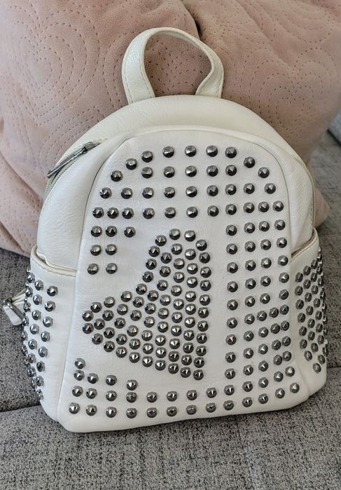 Gentuța tip rucsac