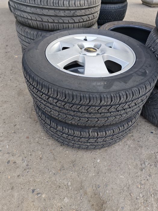 автошины 15/60/205.не крашенные,балоны отличные