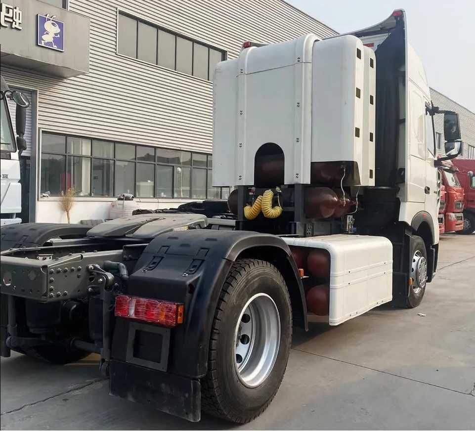 Тягач Howo-T7H 460 4x2 CNG метан газли (1 мост, подушкали)