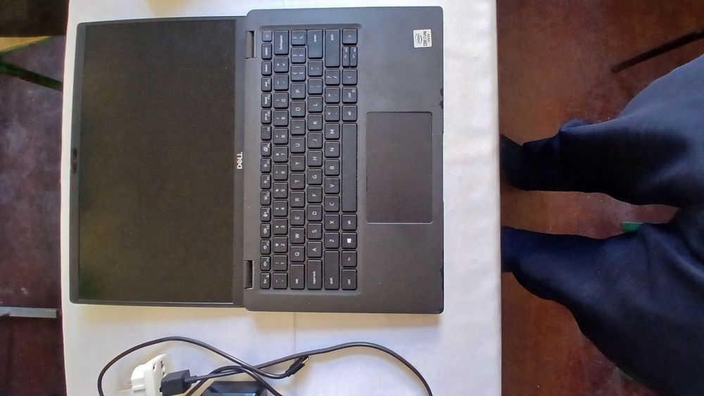 Dell core i7 noutbook