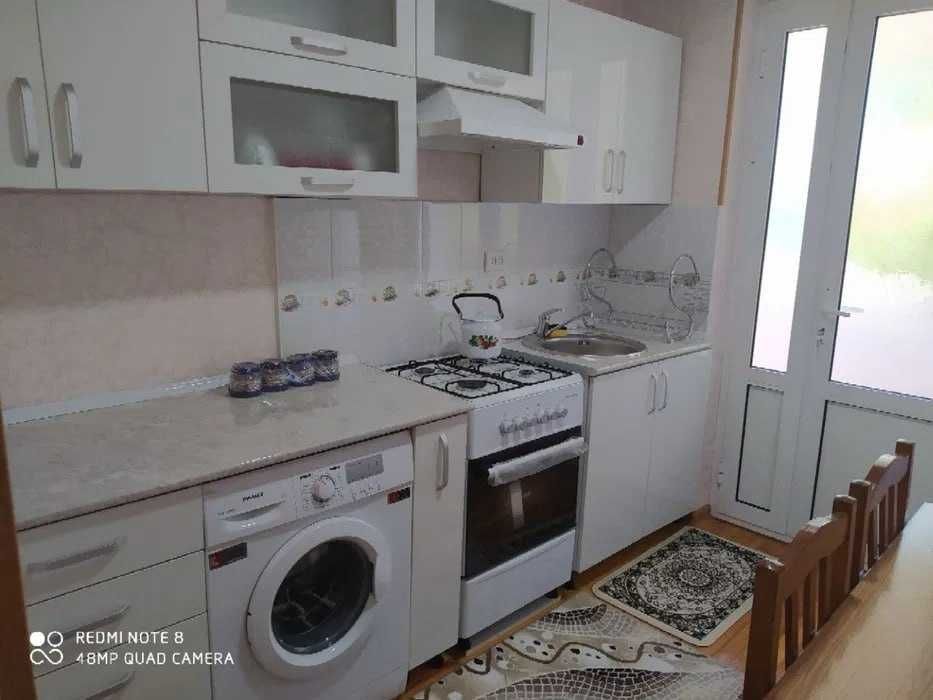 Продаётся 1-комнатная квартира в центр Цум Афрасияб 32м2