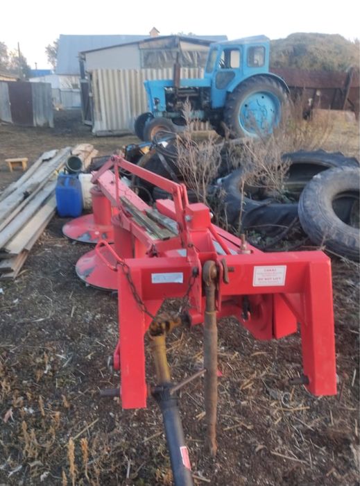 Трактор с косилкой!