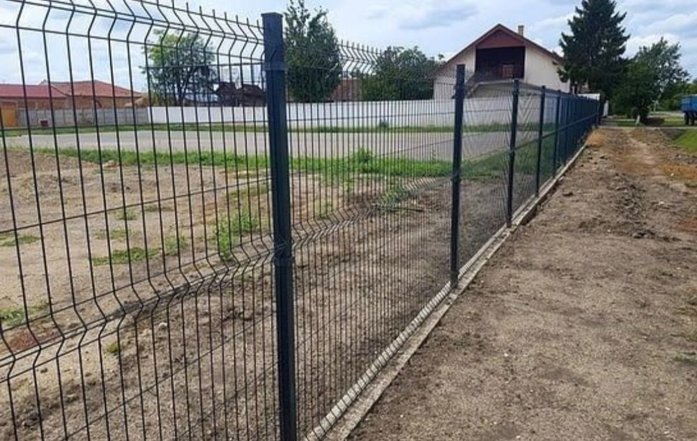 Vând garduri din plasa bordurata