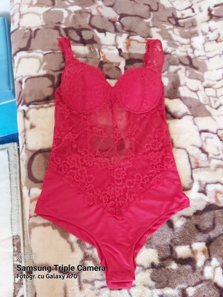 Body complet, nou