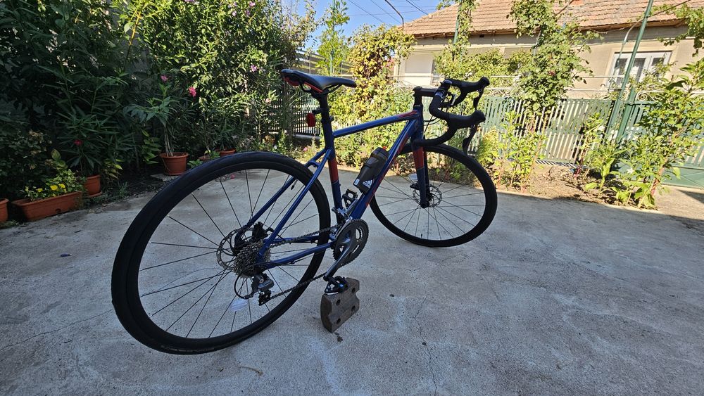 De vânzare bicicleta