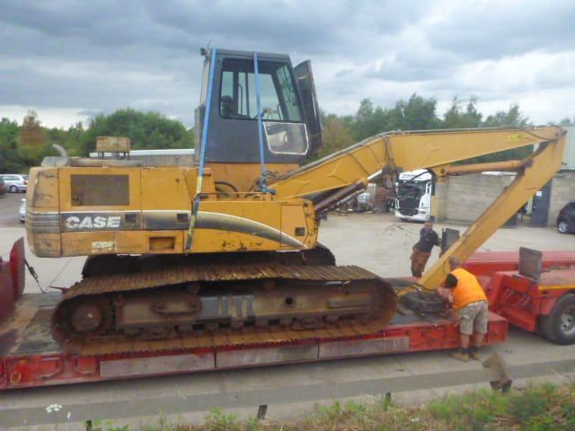 dezmembram excavator case 1188