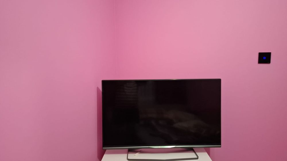 Vand urgent televizor Philips. Pret 800 lei.