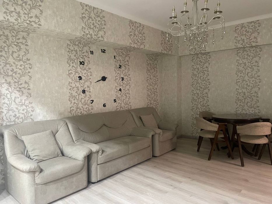 Продается 1в2 ком квартира на ЦУМе, ор-р: Туркменское посольство, 45м²