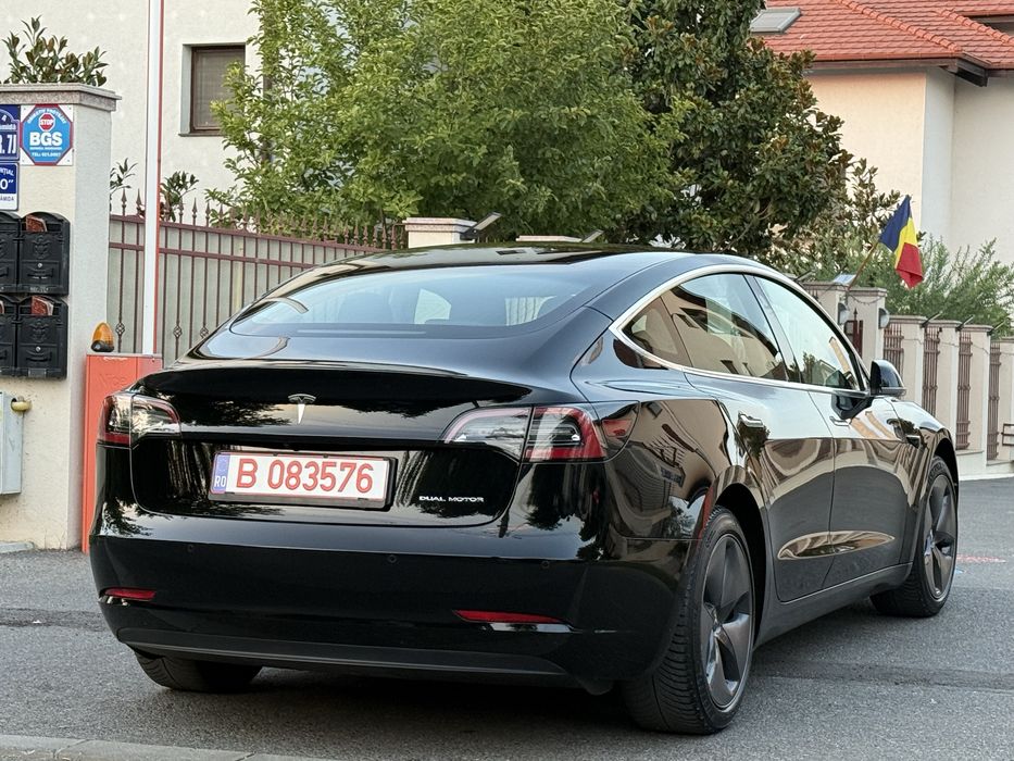 Tesla Model 3 Long Range 4x4 Pilot Avansat Activ