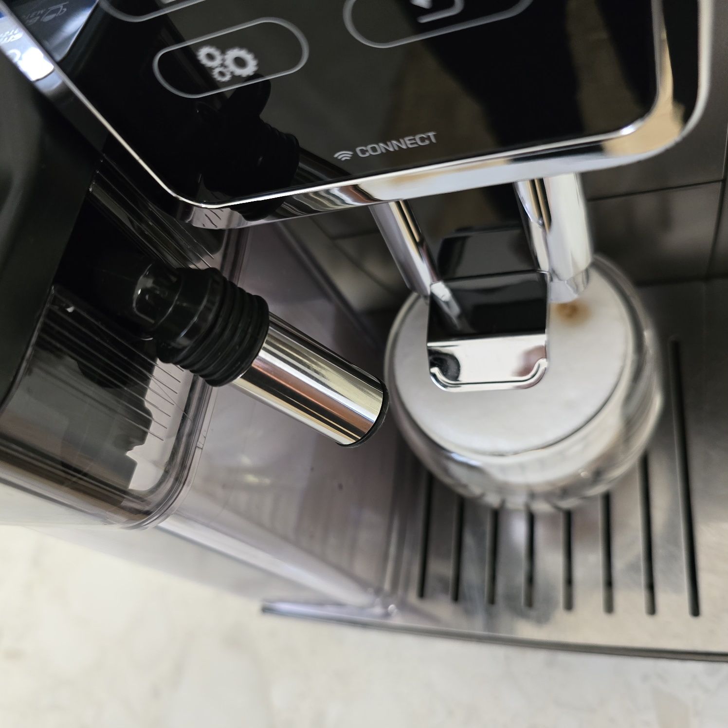 Кафемашина DELONGHI DINAMICA PLUS Wi-Fi | Делонги с гаранция и подарък
