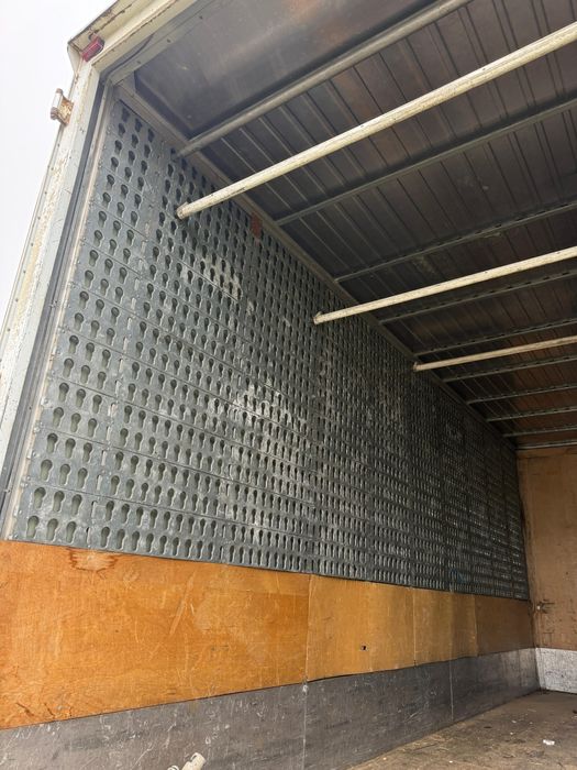 Bare metal cargo camion