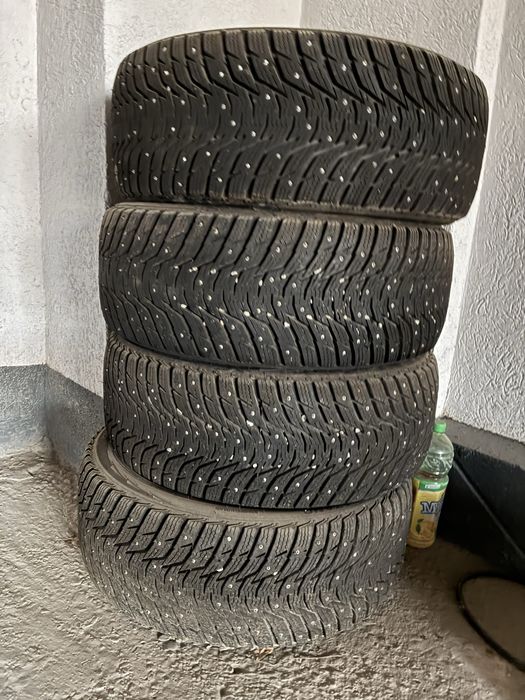 Зимние шипованные шины