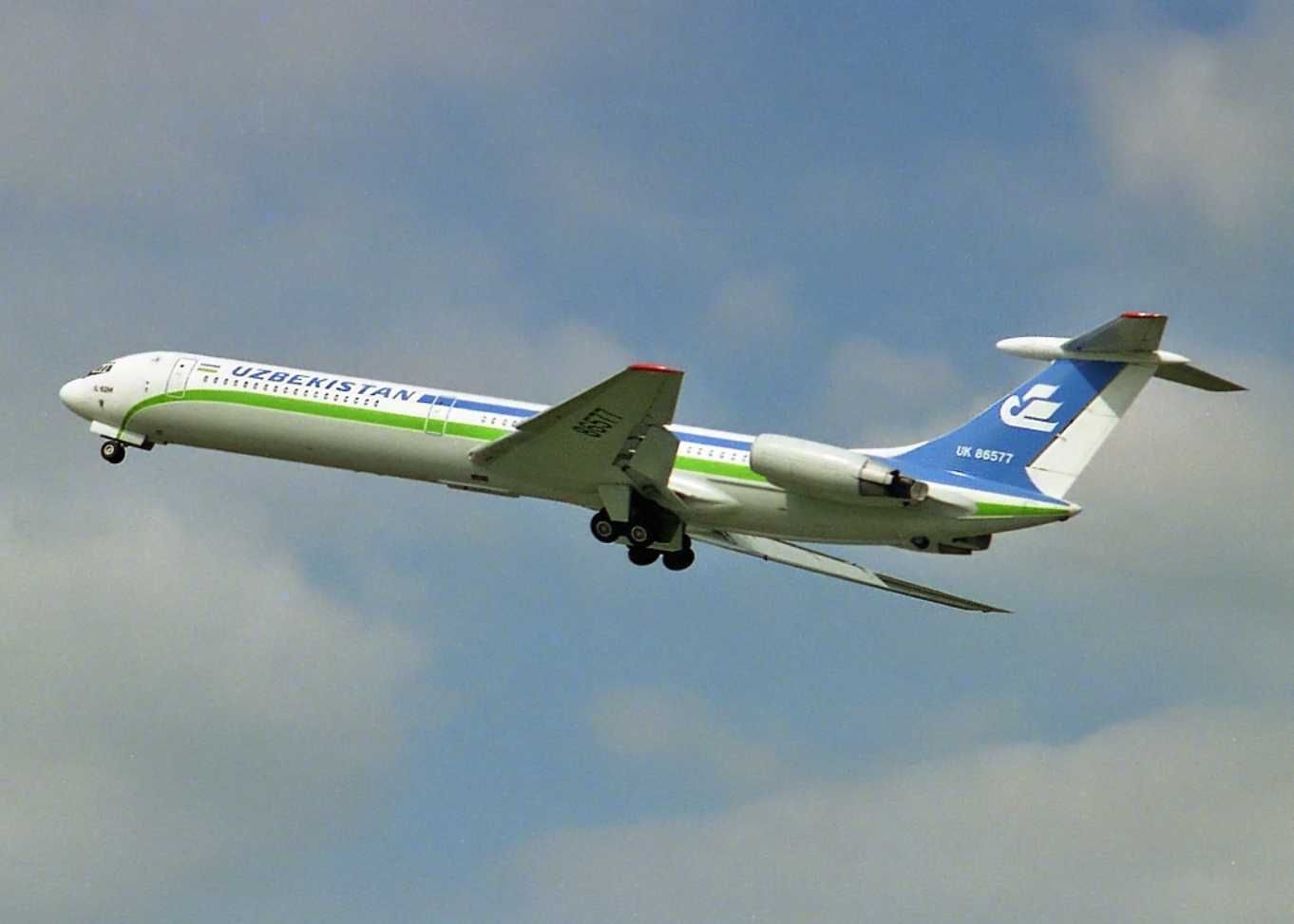 модель самолёта Ил-62м 1/50 IL-62M scale Ilyushin aircraft model