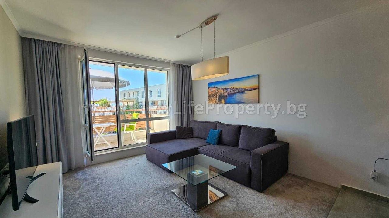 Продава се Двустаен апартамент в Бургас, Сарафово - 74 кв.м за 1987 €/кв.м - Снимка #8
