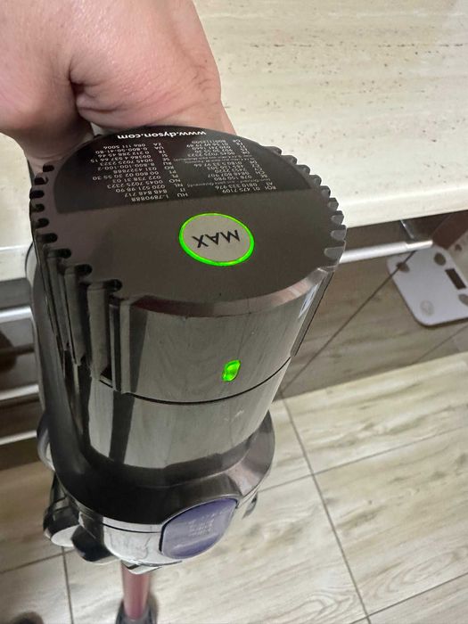 Aspirator Portabil Dyson V6 Slim