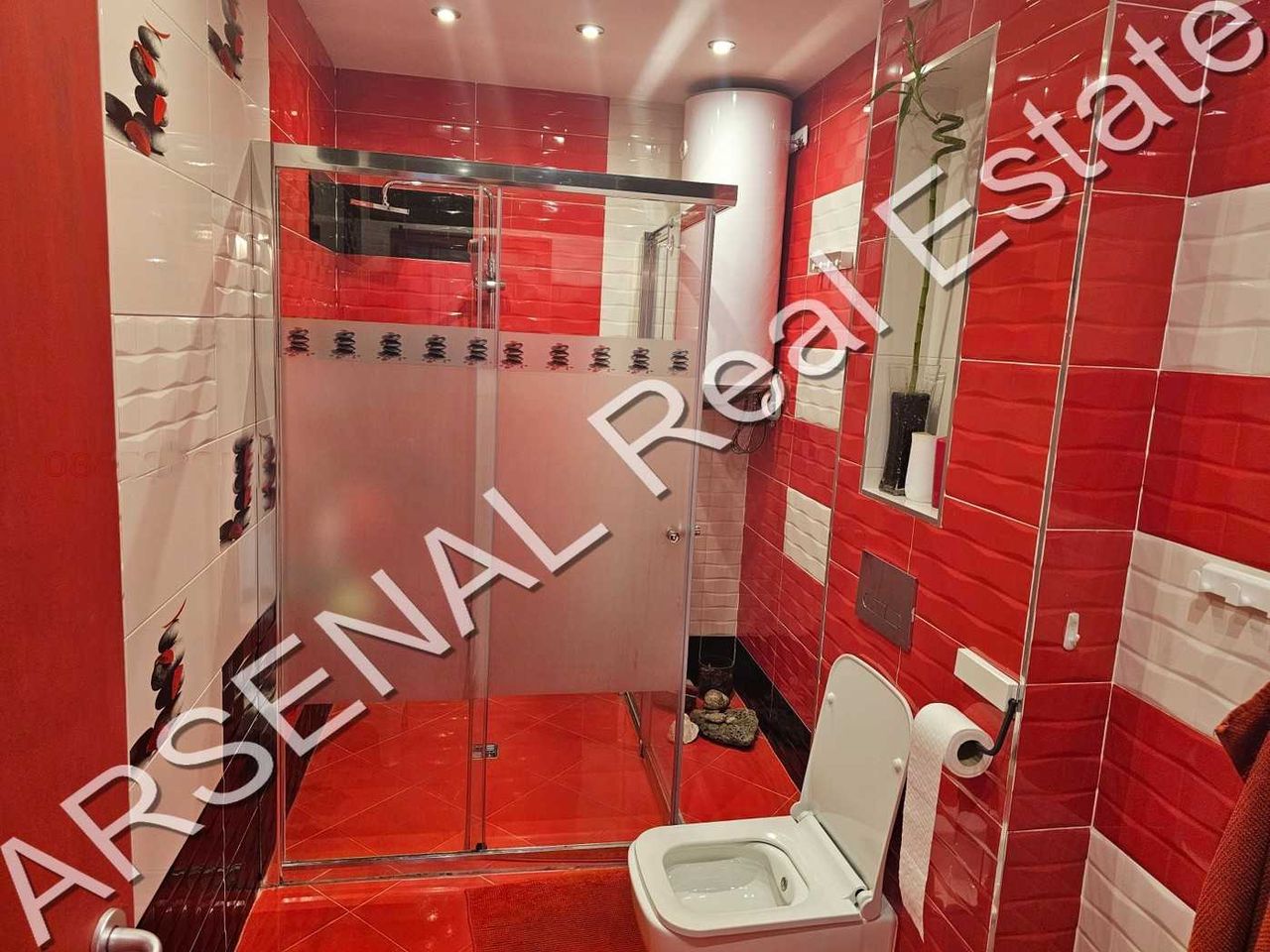 Дава се под наем Тристаен апартамент в София, Дървеница - 120 кв.м за 800 € - Снимка #8