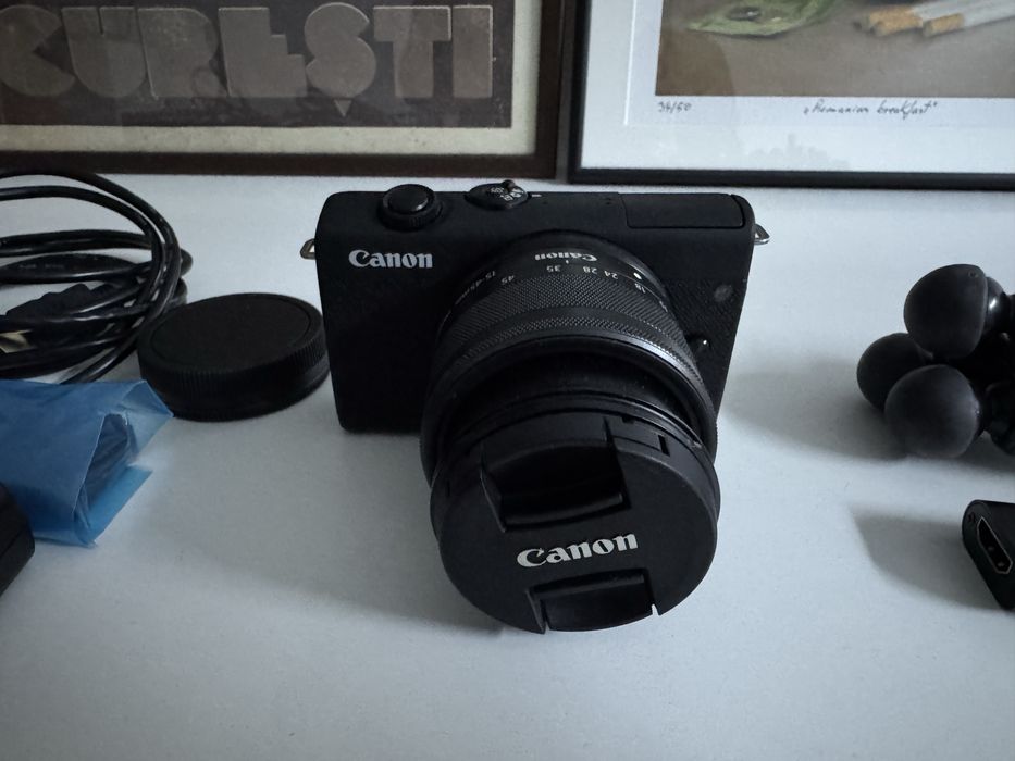 Camera Canon M200 - Obiectiv 15-45mm - Dummy Battery - Streaming - Web