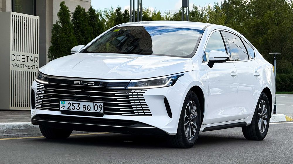 Аренда автомобиля для работы в такси без залога BYD DESTROYER