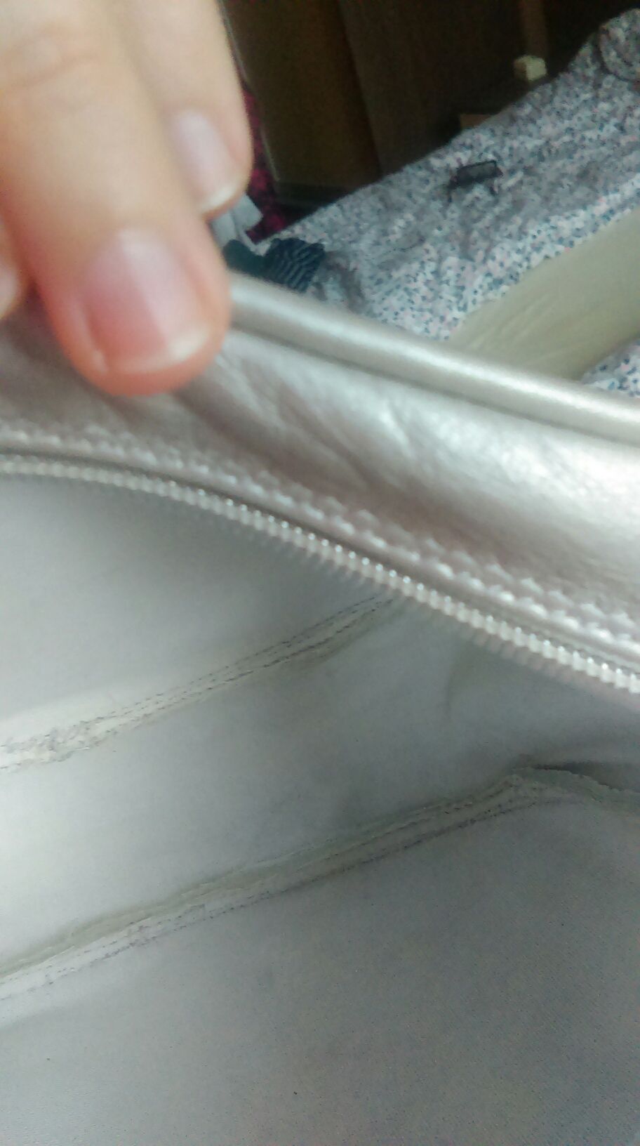 Чанта естествена кожа+подарък нова текстилна дръжка