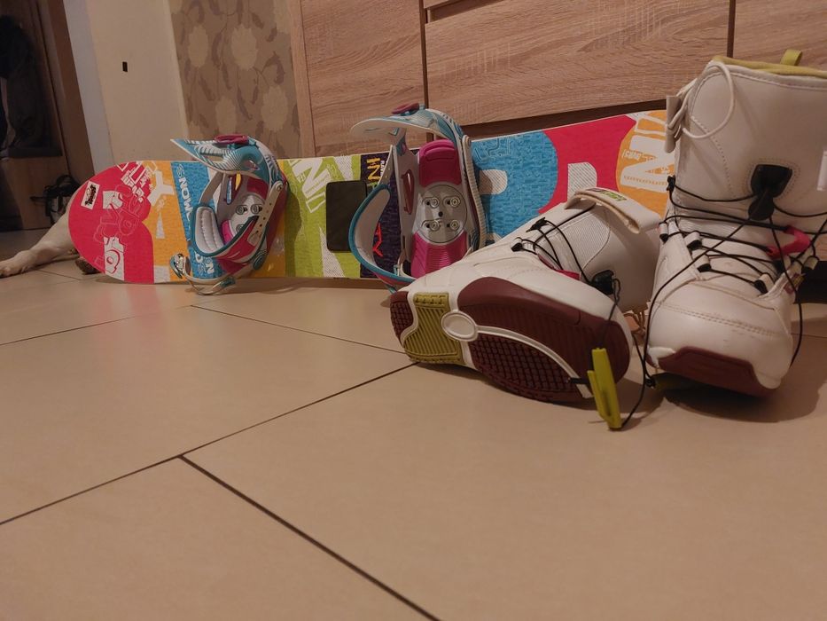 Echipament snowboard RAVEN -placa 148cm+legaturi+boots 38