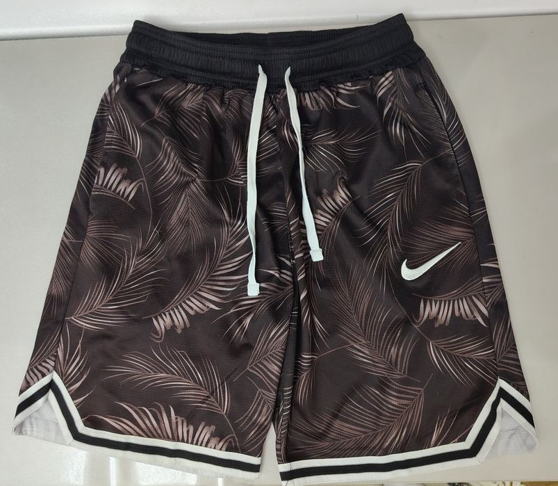 Шорты Nike Dri-Fit в хорошем состоянии