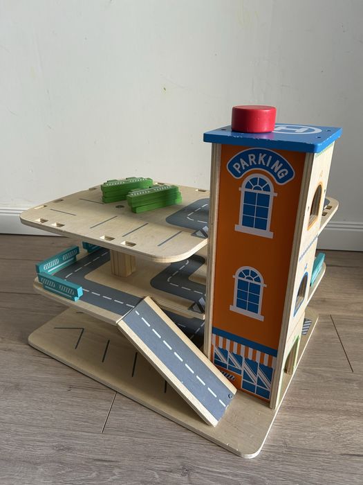 Дървен детски гараж за колички Moni