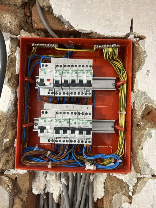 Instalatii electrice ,frigotehnice AC.aparate aer conditionat