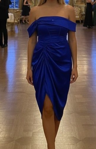 Rochie satinată albastru royal