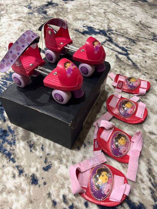 Продаются танцевальные юбки и ролики