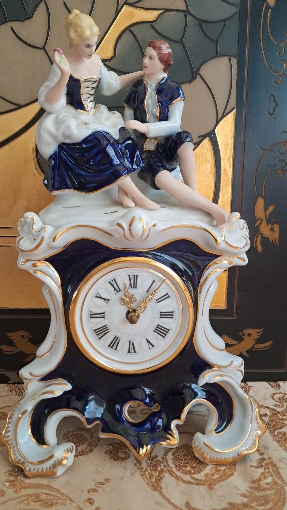 Порцеланов часовник Royal Dux Bohemia