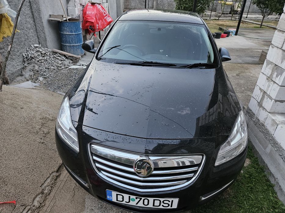 Vìnd Opel Insignia impecabil.