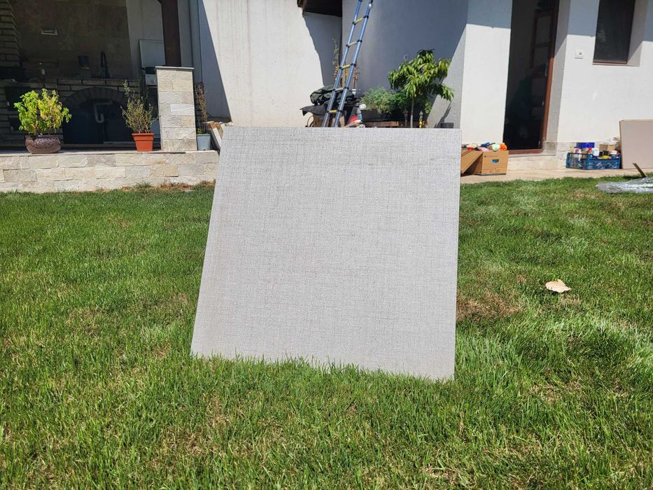 Vand 2,5 mp gresie noua italiana