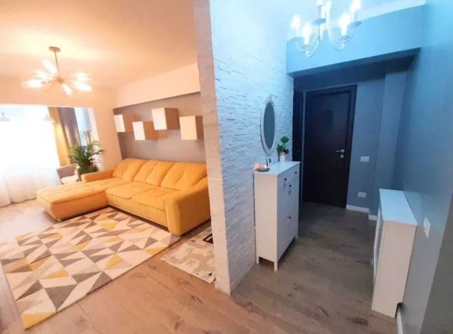 Дава се под наем Двустаен апартамент в Пловдив, Гагарин - 65 кв.м за 300.9 € - Снимка #1