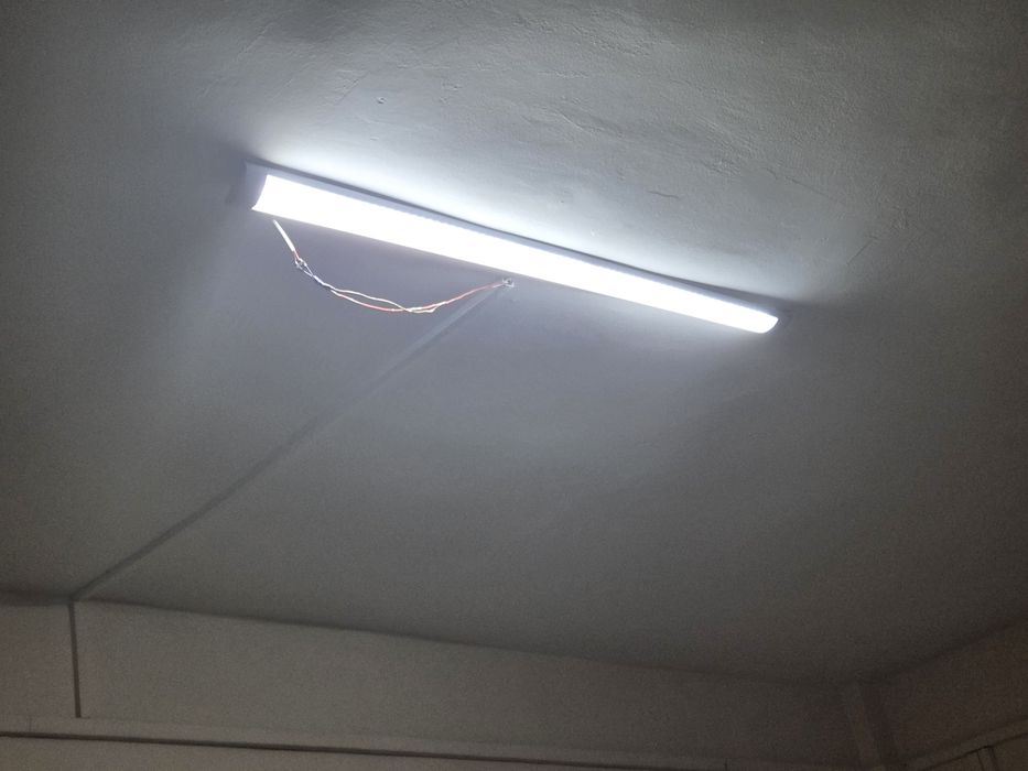 Corp de iluminat tip neon Led aplicabil slim 120W 5200LM 6500K 120 CM