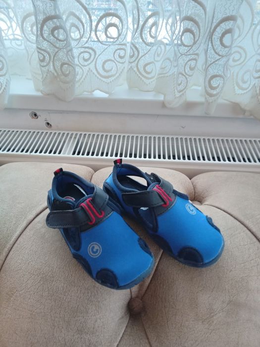 Детски боти -естествен велур, детски сандали и пантофи