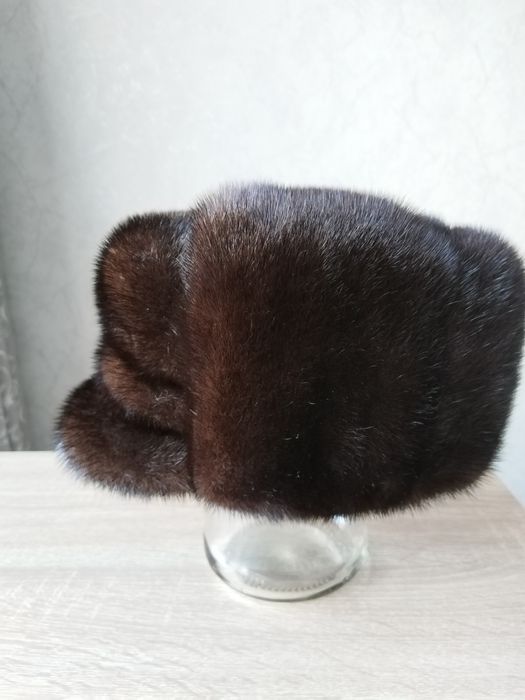 Продам мужскую шапку.