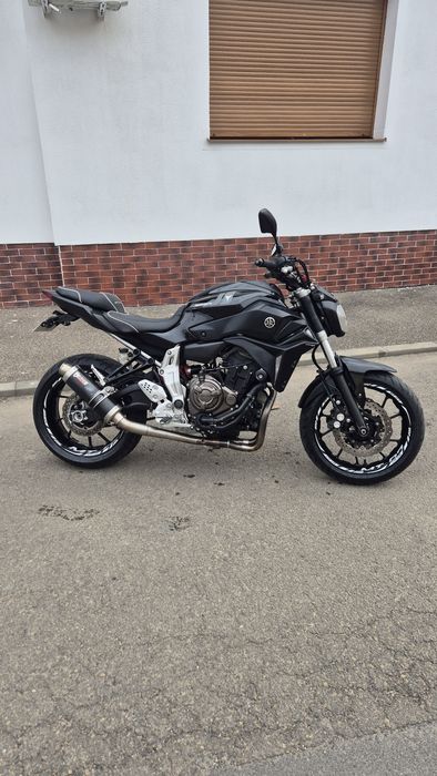 Yamaha mt07 ABS black