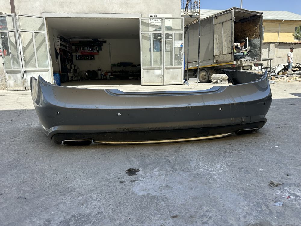 CLS 550 zadni bamfer  kraska qilinmagan