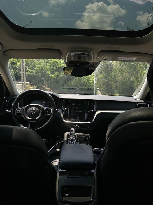 Volvo V60 T8 Plug-in Hybrid 2019 AWD